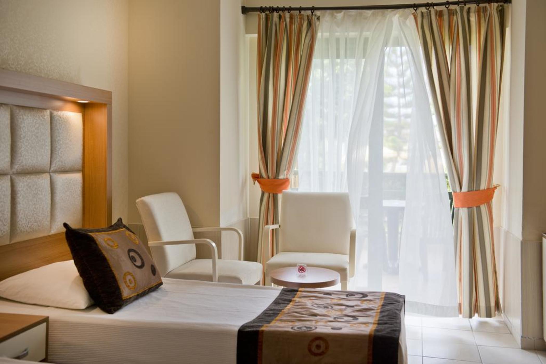Oz Hotels Incekum Beach Resort & Spa Hotel Okurcalar Exterior photo